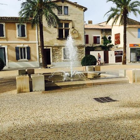 La Maison Sur La Place Aigues-Mortes Luaran gambar